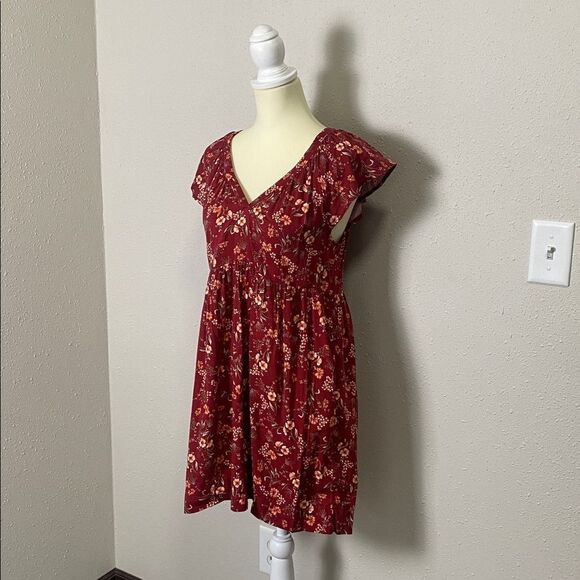 NWT Old Navy Red Fall Floral Short Flutter Sleeve Dress Women's Size XS - Picture 3 of 12